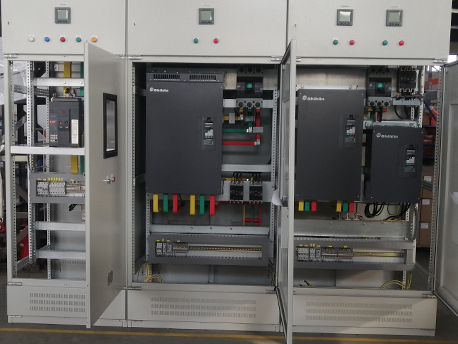 晋鑫项目制氧设备220KW真空泵启动柜